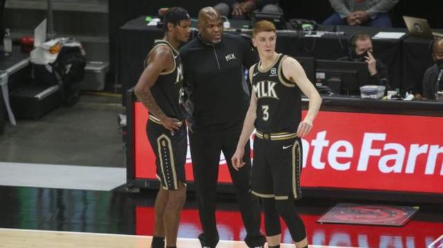 99贵宾会集团-老鹰留下麦克米兰毫无悬念 但，接下来要怎么走？